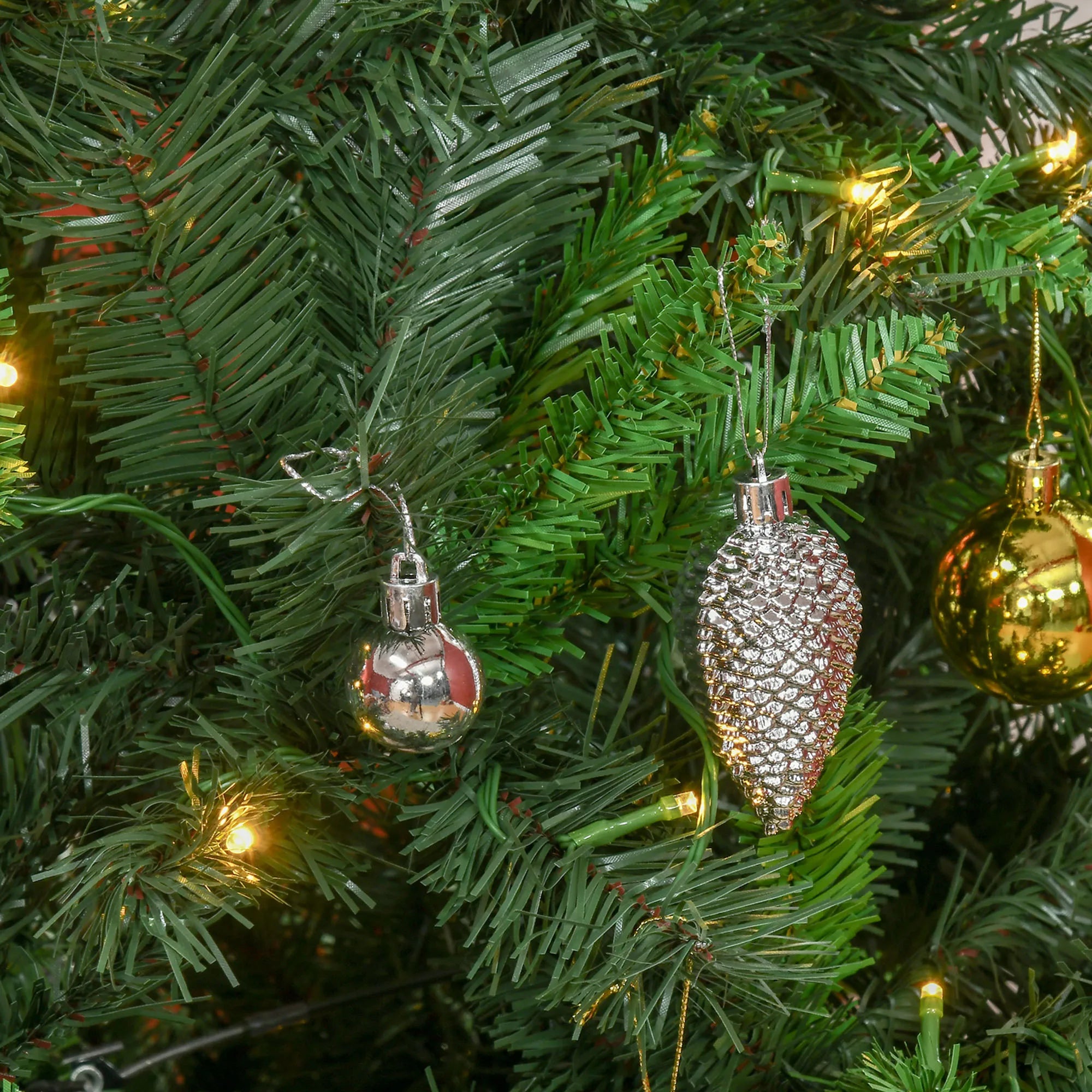 HOMCOM 6FT Pre-Lit Artificial Christmas Tree Holiday Décor Ornament Stand